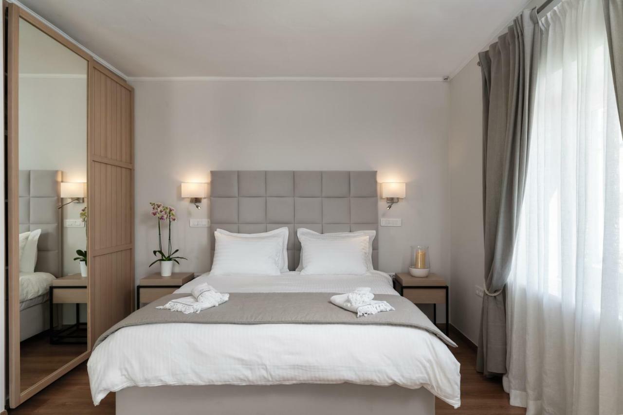 Porto Vecchio Luxury Suites Spétses Dış mekan fotoğraf