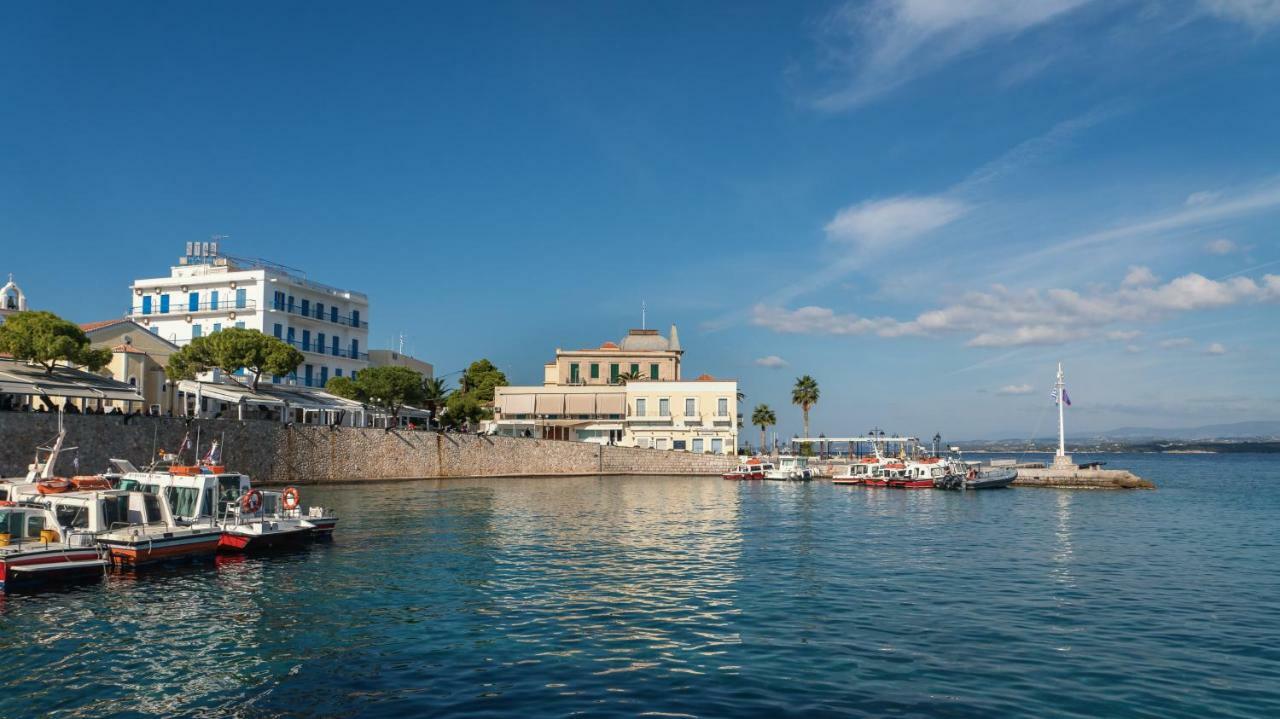 Porto Vecchio Luxury Suites Spétses Dış mekan fotoğraf