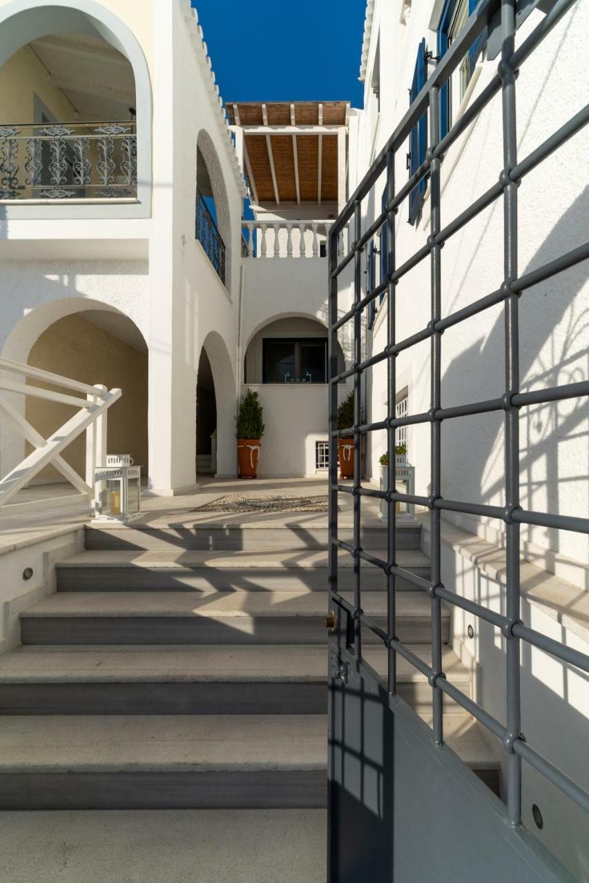 Porto Vecchio Luxury Suites Spétses Dış mekan fotoğraf