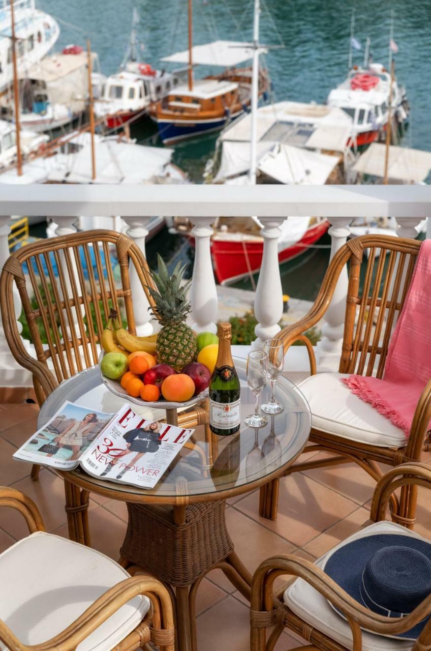 Porto Vecchio Luxury Suites Spétses Dış mekan fotoğraf