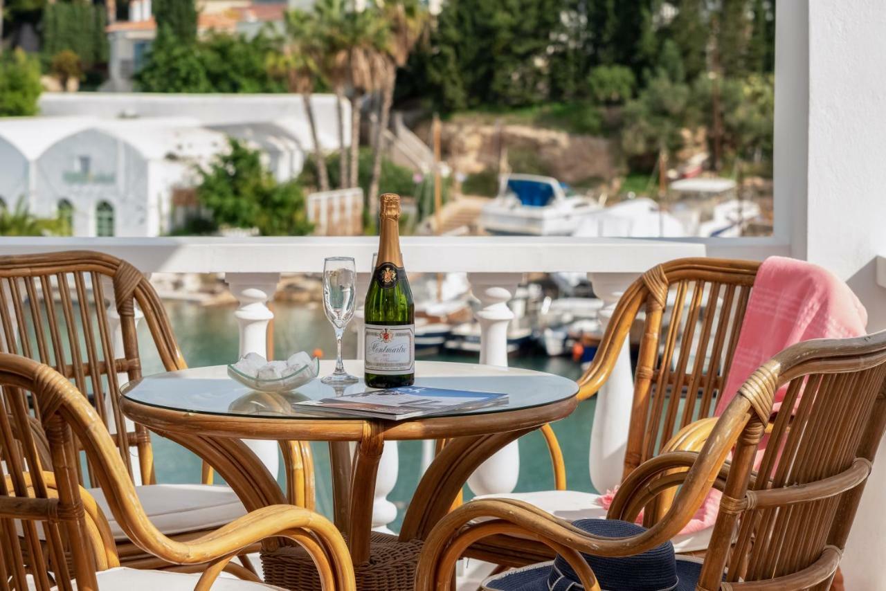 Porto Vecchio Luxury Suites Spétses Dış mekan fotoğraf
